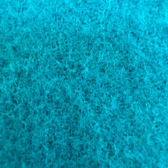 Holt Renfrew 100% Lambswool Scarf 🏴– Made in Scotland - Picture 8 of 10